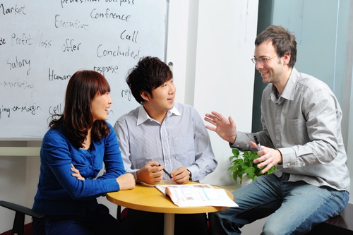 成人高考外語考試技巧有哪些？報考條件是怎樣的